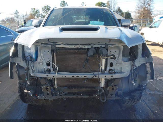 Toyota Tacoma Trd Sport Image 3