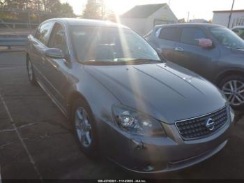  Salvage Nissan Altima