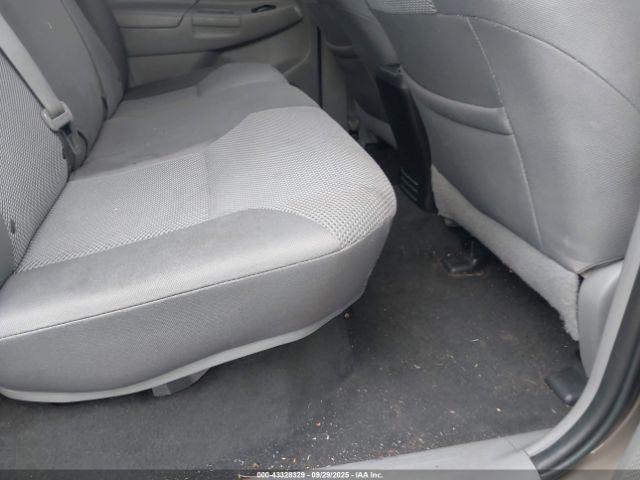 Toyota Tacoma Base V6 Image 9