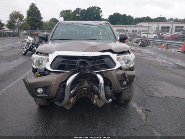 Toyota Tacoma Base V6 Image 13