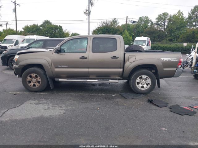 Toyota Tacoma Base V6 Image 12