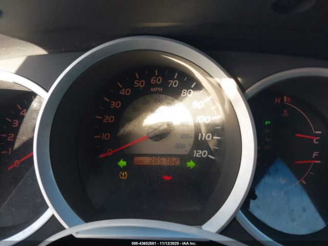 Toyota Tacoma Prerunner V6 Image 2