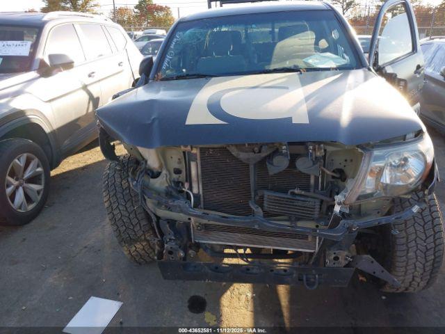 Toyota Tacoma Prerunner V6 Image 9