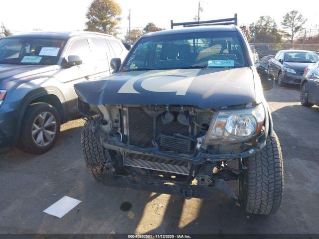 Toyota Tacoma Prerunner V6 Image 15