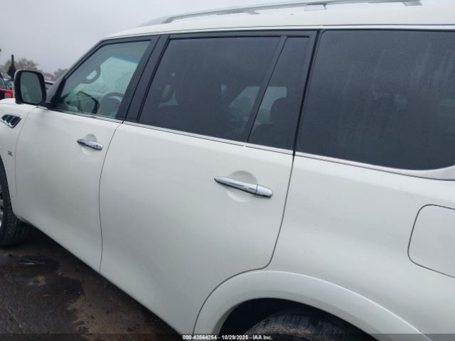 INFINITI Qx Image 17