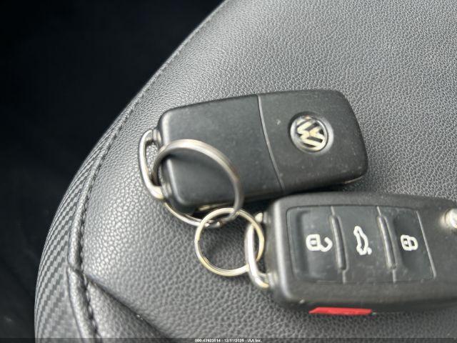 Volkswagen Beetle 1.8t Image 9