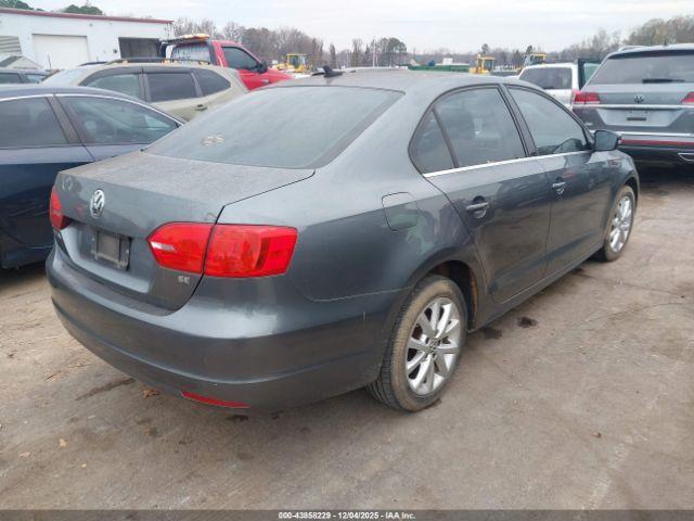 Volkswagen Jetta 1.8t Se Image 4