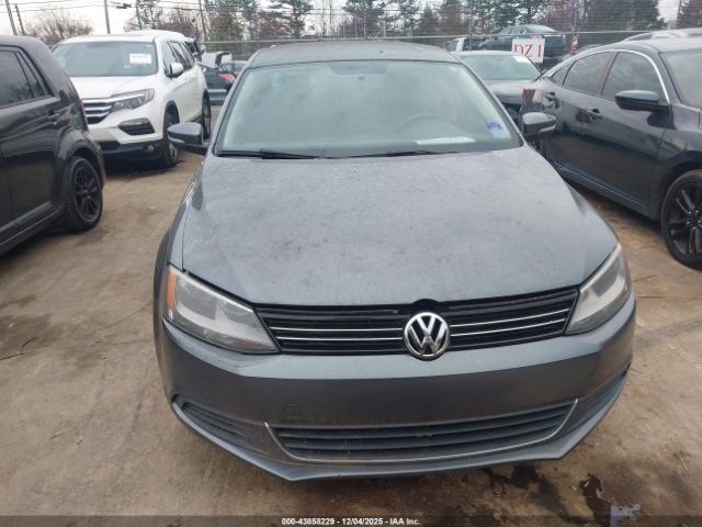 Volkswagen Jetta 1.8t Se Image 3