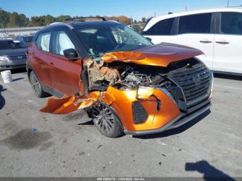  Salvage Nissan Kicks