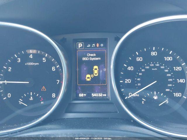 Hyundai SANTA FE 2.0t Image 16