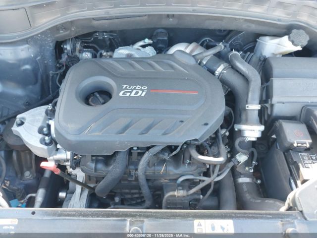 Hyundai SANTA FE 2.0t Image 8