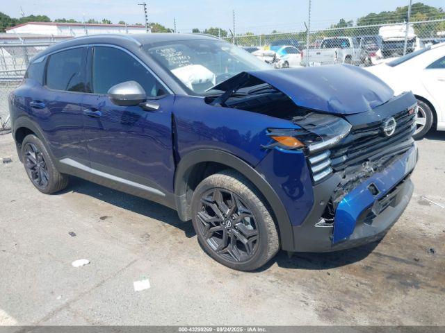  Salvage Nissan Kicks