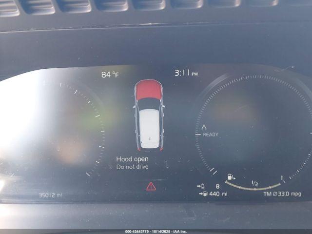 Volvo Xc90 Recharge Plug-in Hyb Inscription Expression Image 7