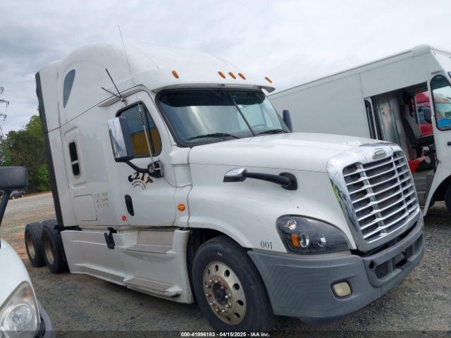 Freightliner Cascadia 125 Image 11