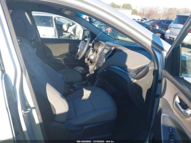 Hyundai SANTA FE Sport Image 12