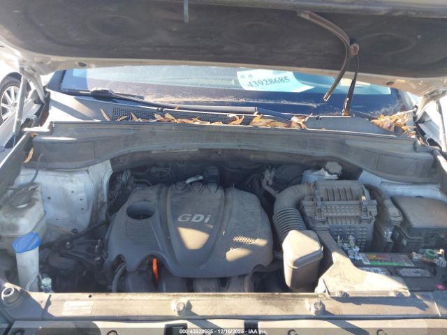 Hyundai SANTA FE Sport Image 6