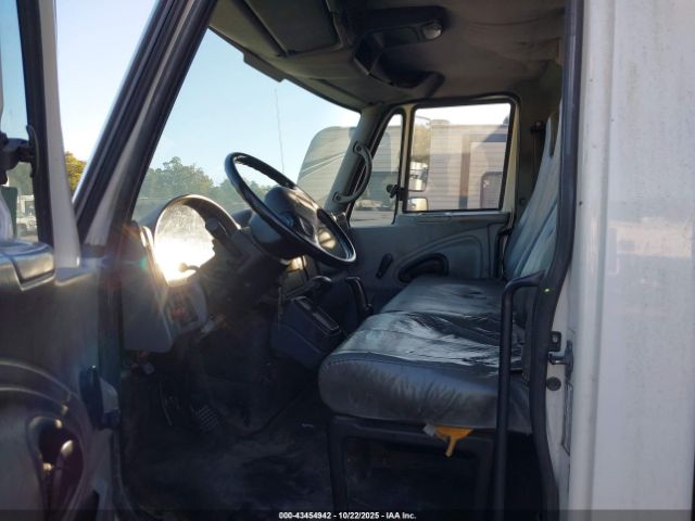 International 4000 4300 Image 11