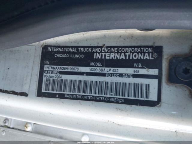 International 4000 4300 Image 6