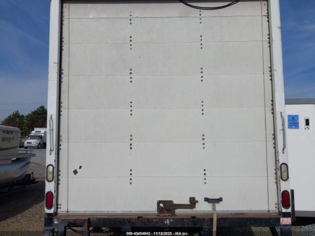 International 4000 4300 Image 13