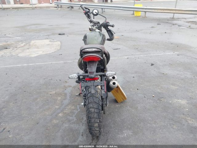 Triumph Motorcycle Scrambler 400 X Image 7