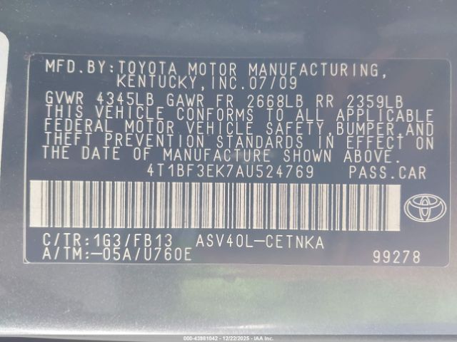 Toyota Camry Le Image 6