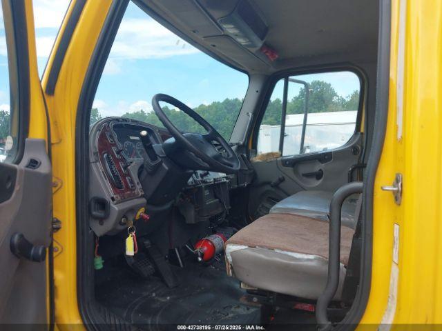 Freightliner M2 106 Medium Duty Image 7