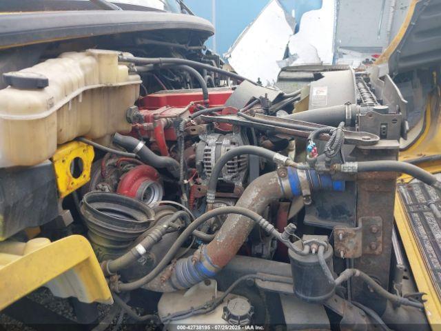 Freightliner M2 106 Medium Duty Image 6