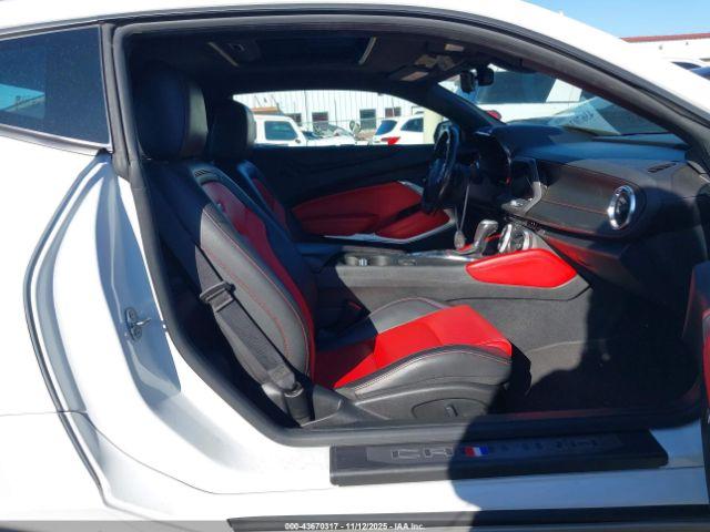 Chevrolet Camaro Rwd  2ss Image 6