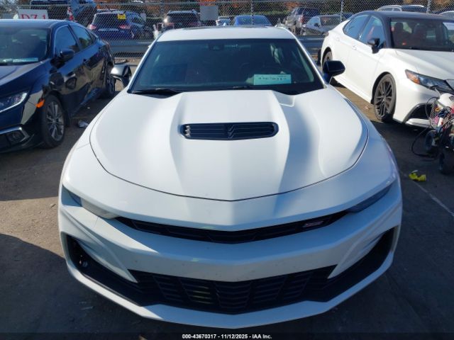 Chevrolet Camaro Rwd  2ss Image 9