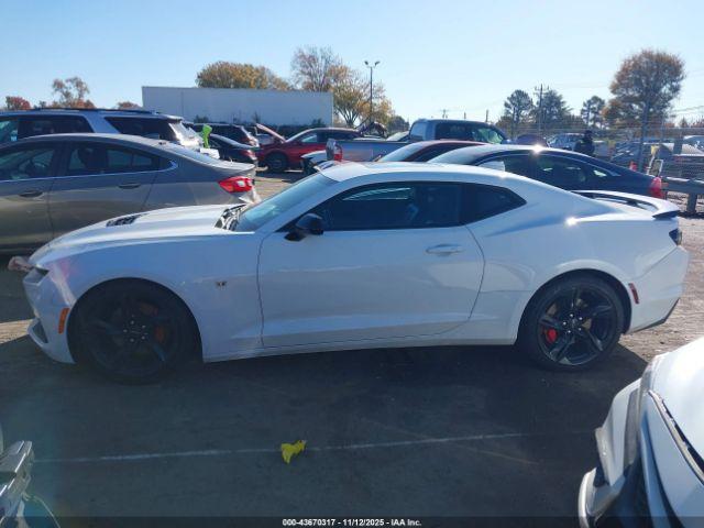 Chevrolet Camaro Rwd  2ss Image 15