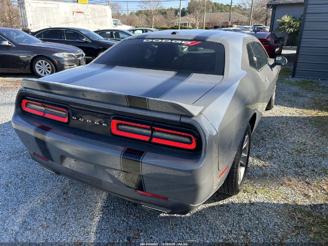 Dodge Challenger Sxt Image 5