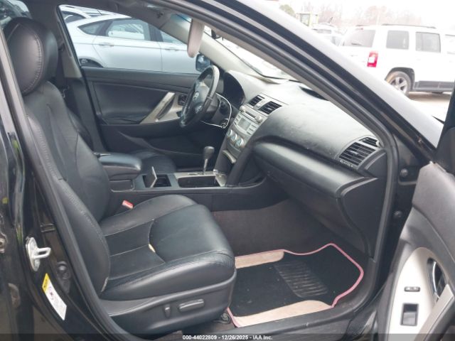 Toyota Camry Se V6 Image 8