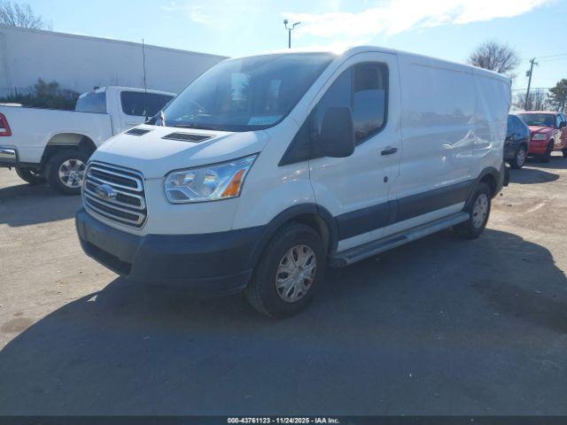 Ford Transit Image 11