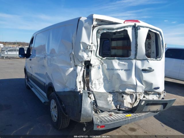 Ford Transit Image 10