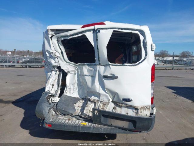 Ford Transit Image 7