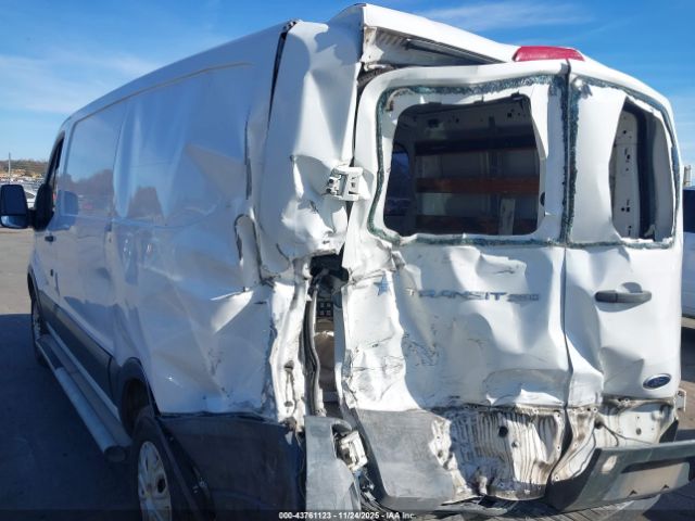 Ford Transit Image 5