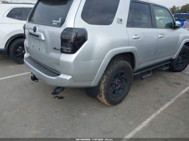 Toyota 4Runner Sr5 Premium Image 8