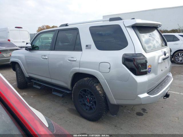 Toyota 4Runner Sr5 Premium Image 7