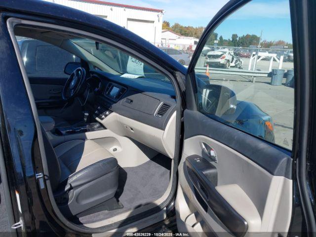 Kia Sedona Ex Image 4