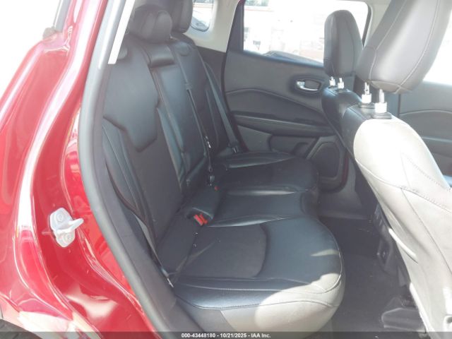 Jeep Compass Altitude Fwd Image 6