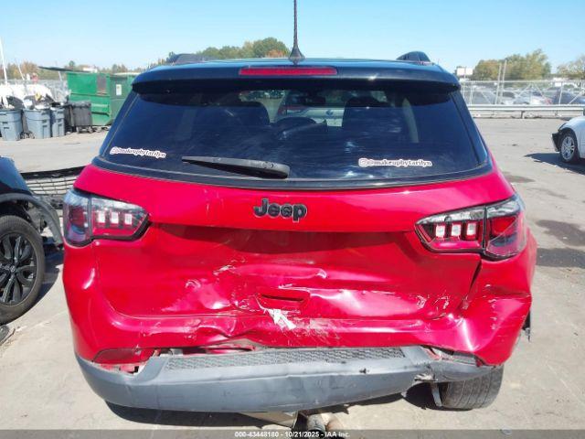 Jeep Compass Altitude Fwd Image 10