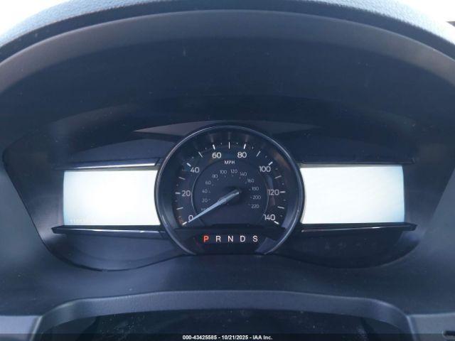 Ford Explorer Xlt Image 12