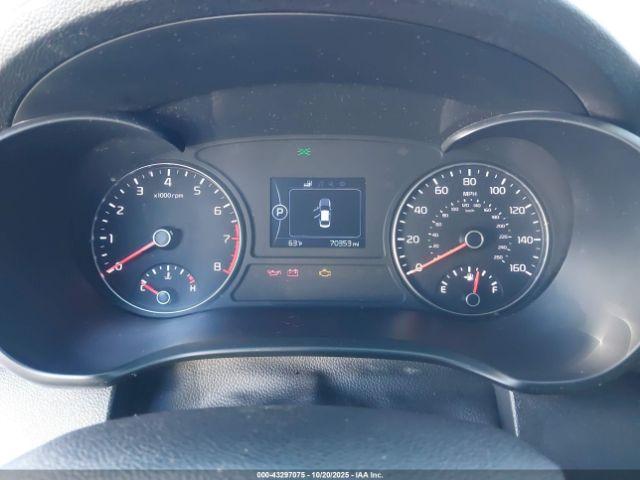 Kia Optima Lx Image 7