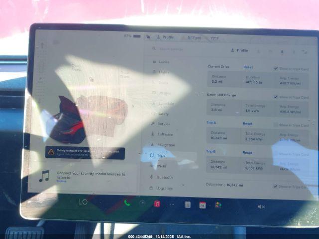 Tesla Model 3 Long Range Rear-wheel Drive Image 7