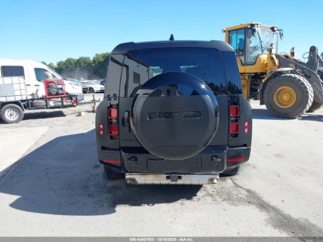 Land Rover Defender 130 P400 X-dynamic Se Image 16