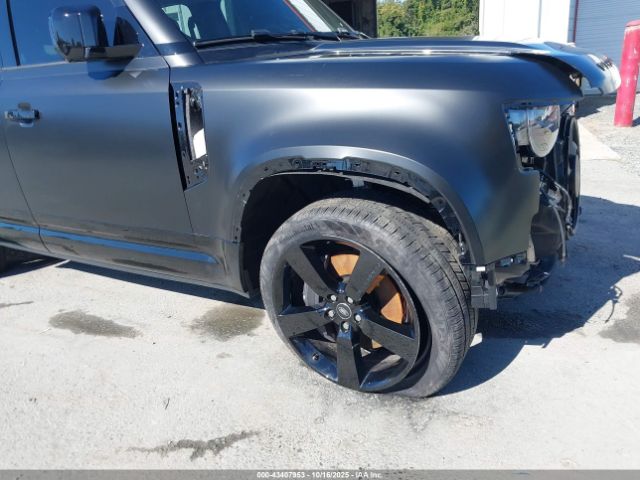 Land Rover Defender 130 P400 X-dynamic Se Image 17