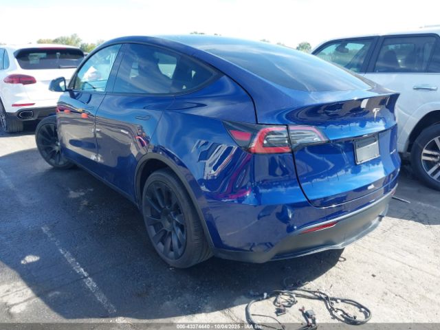 Tesla Model Y Long Range Dual Motor All-wheel Drive Image 13