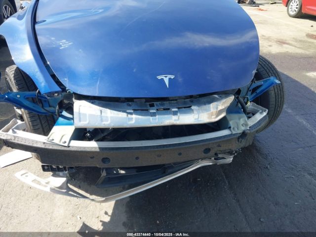 Tesla Model Y Long Range Dual Motor All-wheel Drive Image 15