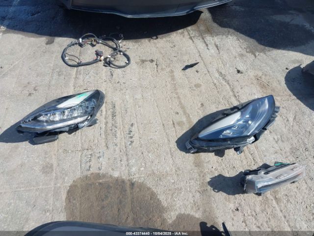 Tesla Model Y Long Range Dual Motor All-wheel Drive Image 18