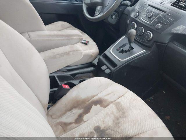 Mazda Mazda5 Sport Image 4